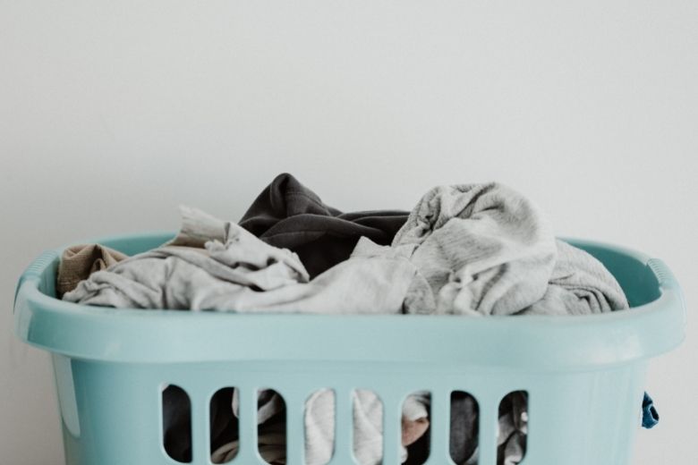 Goede vraag: waarom zitten er gaten in een wasmand?