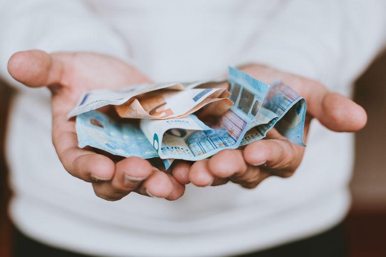 Kabinet wil soepelere regels instellen voor mensen in de bijstand