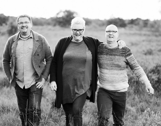 Riejanne heeft een relatie met twee mannen: "Doordeweeks slaap ik bij Bas, in het weekend bij Ad"