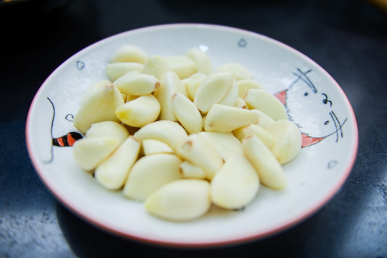 Teentje knoflook over? Zo kweek je zelf je eigen knoflook