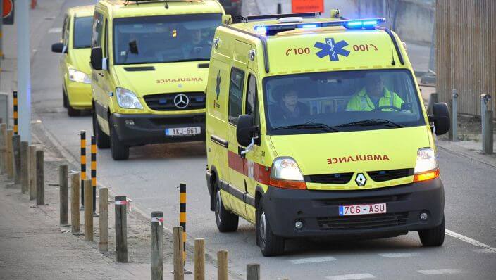 Triest: deze man belt drie keer naar 112 maar krijgt geen gehoor. En dan gebeurt dit.. Schandalig!