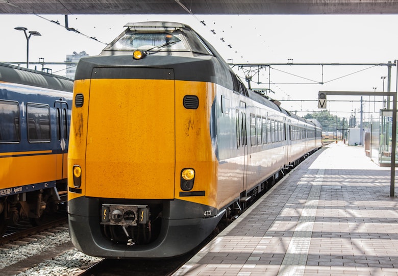 Vrijwel heel het treinverkeer in Nederland platgelegd