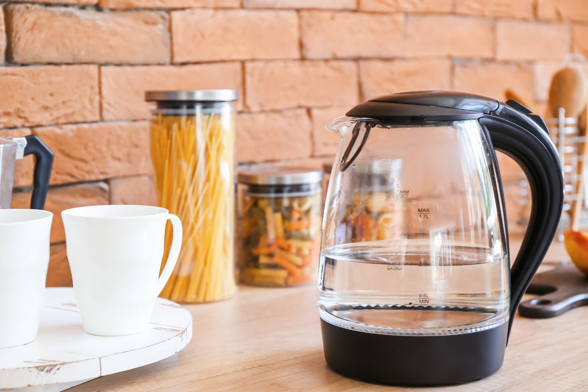 Water koken in de waterkoker: hoe vaak is té vaak?