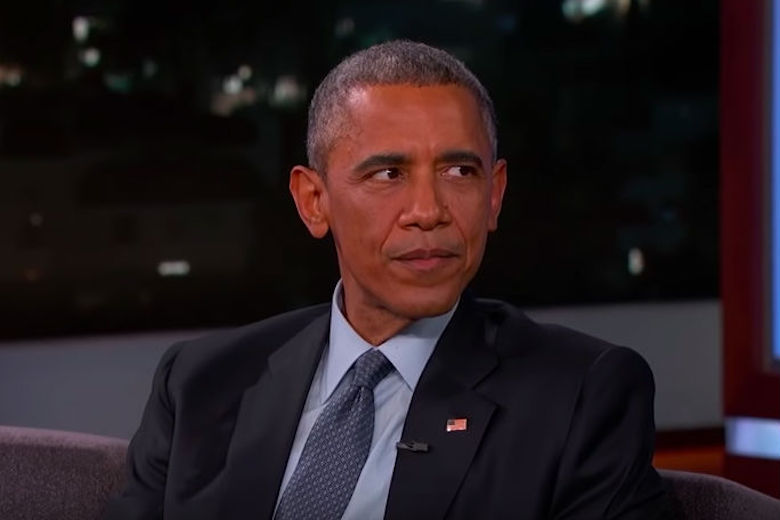 Personeel van het Witte Huis haalt kerstgrap met Obama uit.. Wij liggen slap van het lachen!