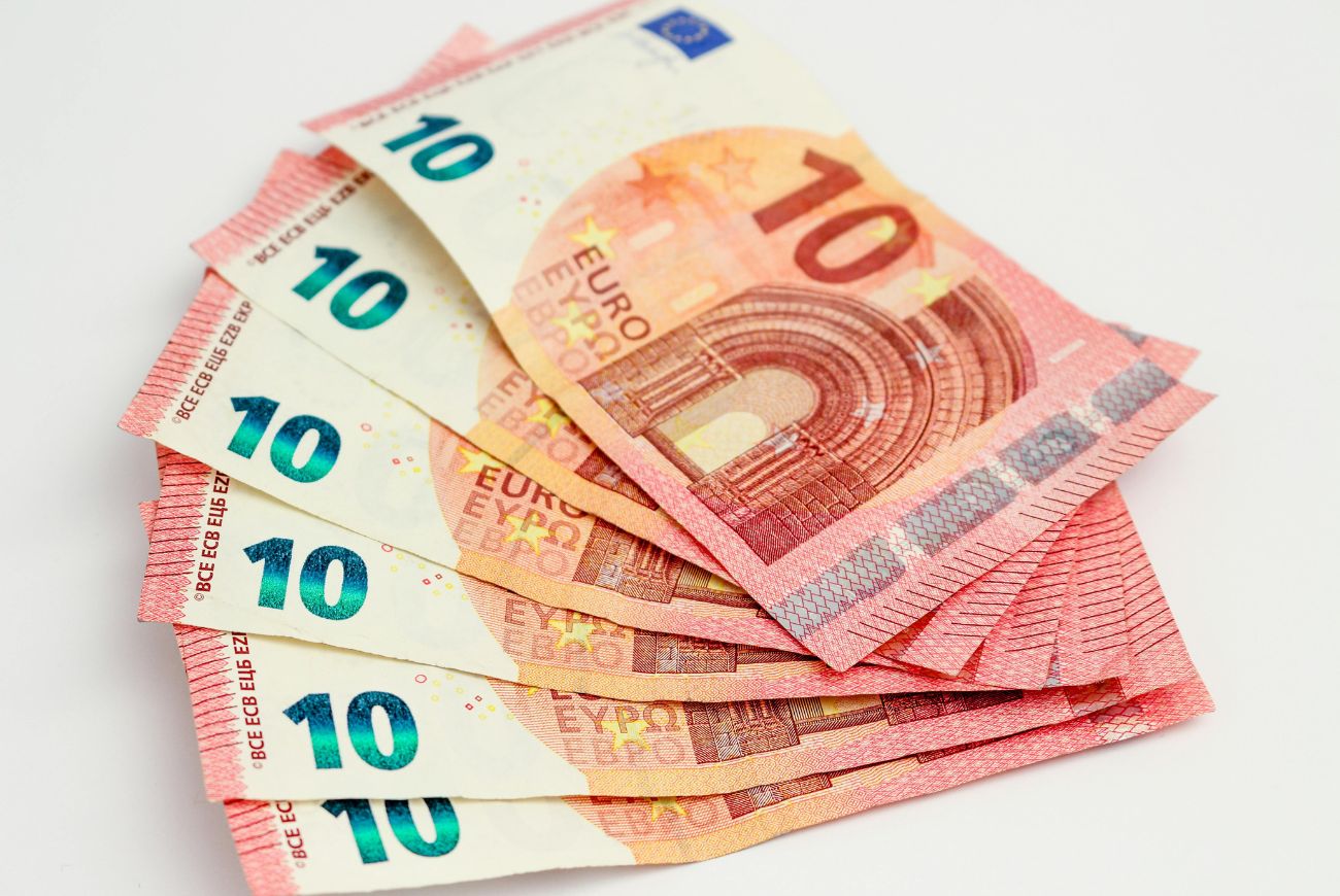 Blut door de dure zomermaanden? Zó bespaar je geld in september