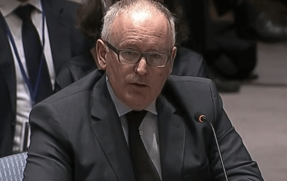 Eurocommissaris Frans Timmermans doet schokkende onthulling: 'Ook ik ben als kind misbruikt'