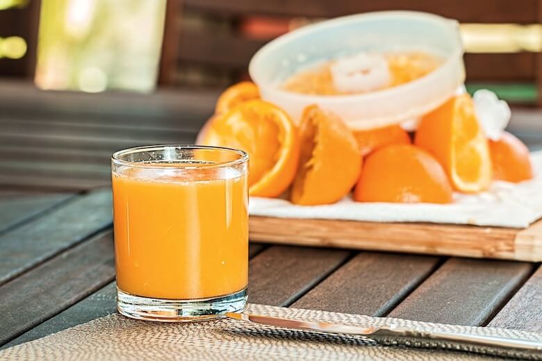 Dít is de reden waarom sinaasappelsap vreselijk smaakt als je net je tanden hebt gepoetst
