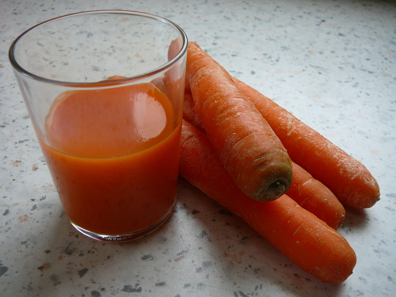Heb je ook zo'n last van slijm en hoesten? Reinig dan je longen op natuurlijke wijze met dit zelfgemaakte drankje!