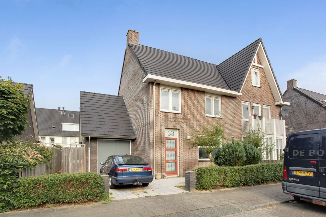 Huh? Zo zet je je huis toch niet op Funda? Moet je deze foto's eens bekijken, je gelooft je ogen niet! Bizar dit!