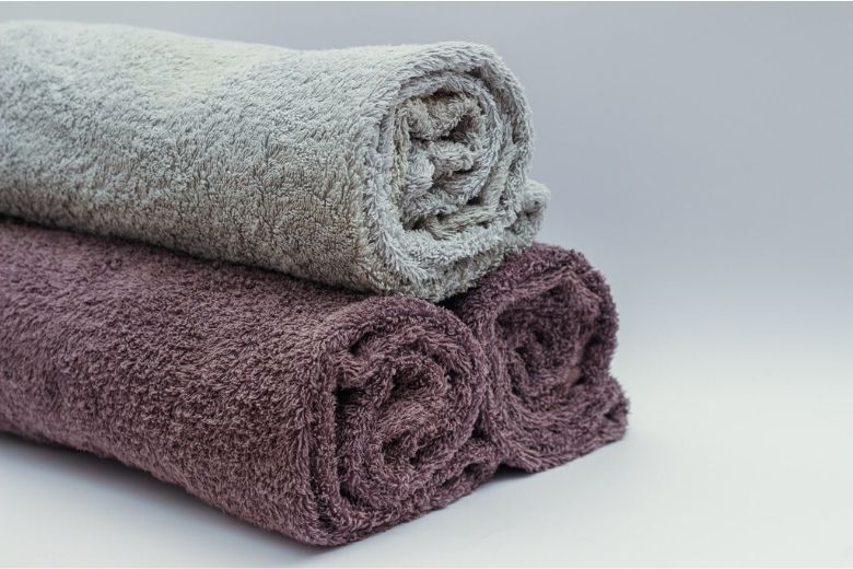 Zo verwijder je make-upvlekken uit je handdoeken of washandjes
