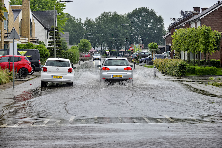 Dan weer droog, dan weer wateroverlast: hoe kan dat?