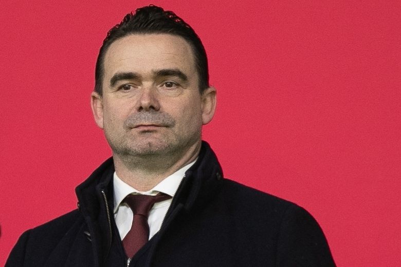 Ajax-leiding zou al jaren van wangedrag Overmars op de hoogte zijn