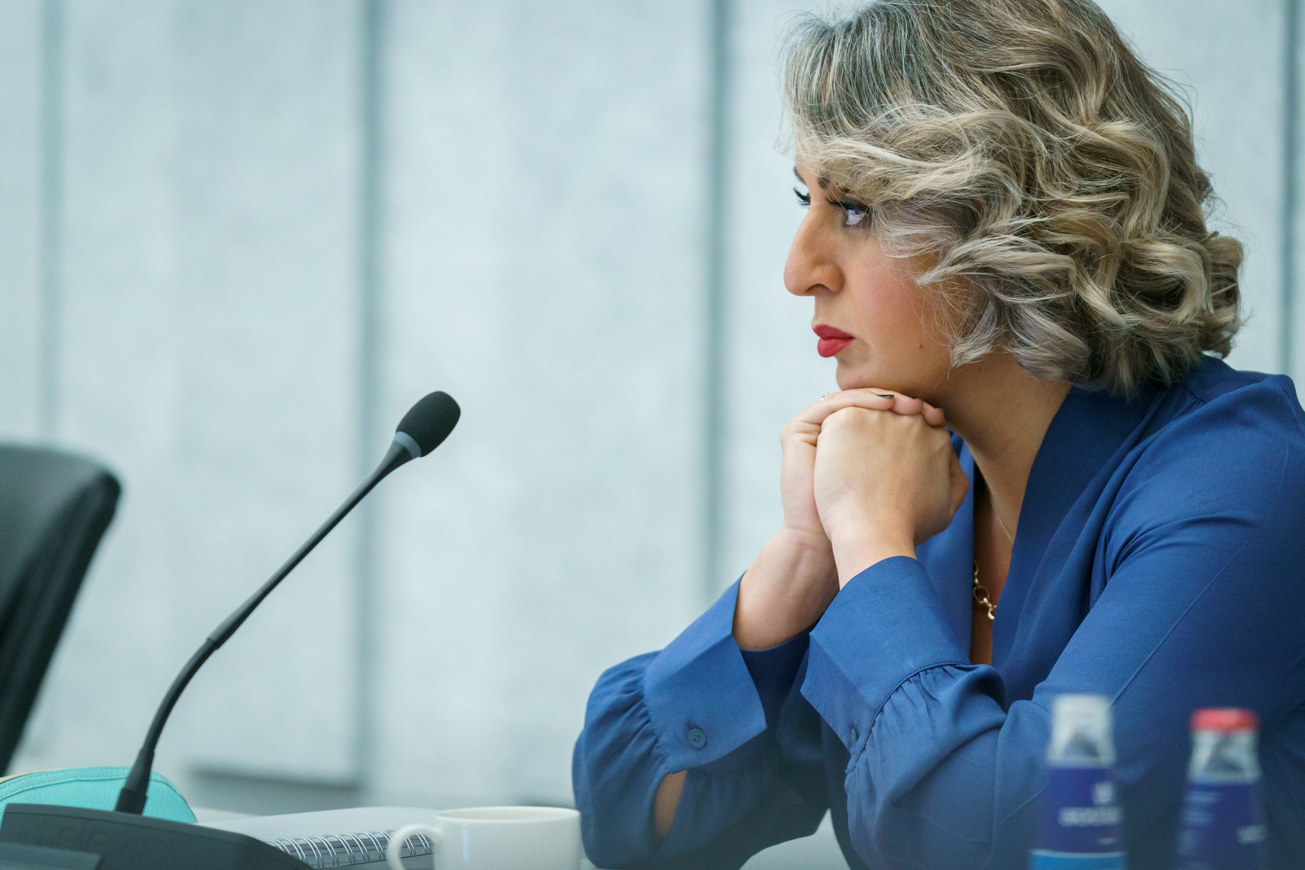 Volt gooit Nilüfer Gündogan uit de fractie na 13 klachten ongewenst gedrag
