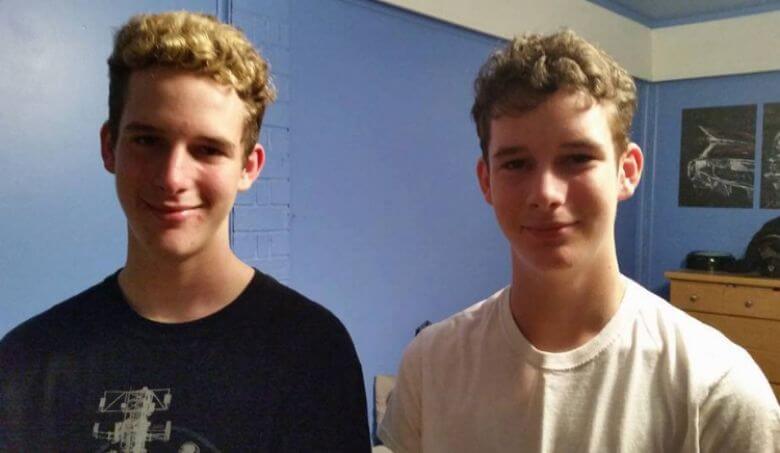 Tweelingbroers (18) kregen dezelfde leveraandoening en maar eentje kreeg een donorlever...