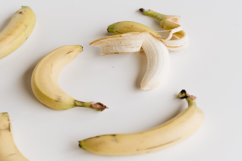 Expert: 'Een banaan eten voor het slapen zorgt voor een betere nachtrust'
