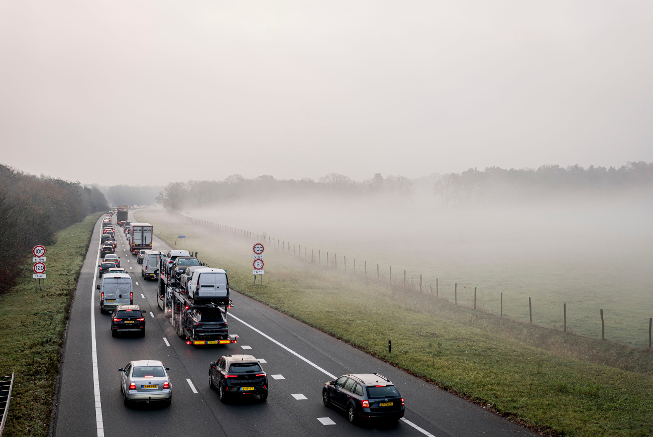 Een teveel aan auto's in Nederland: files worden langer en langer