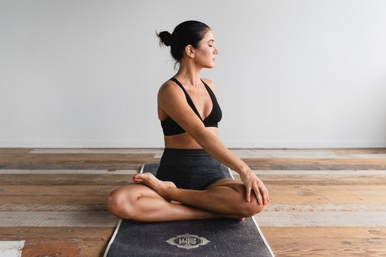 Dit zijn de 10 gezondheidsvoordelen van yoga 