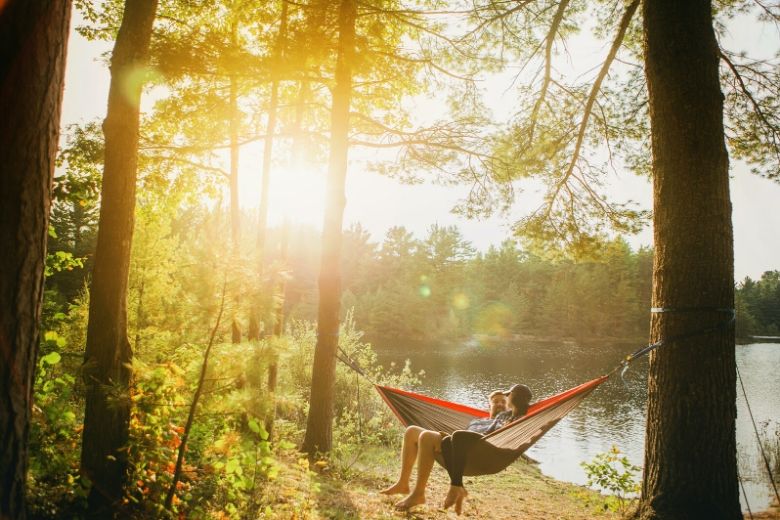Dag, regenjas: het zomerse weer staat voor de deur