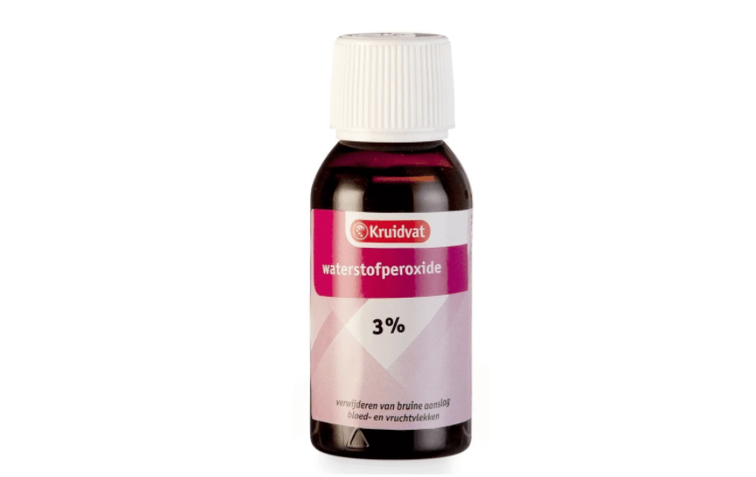 Een flesje waterstofperoxide kost 0,99 cent bij de Kruidvat. Moet je zien wat je ermee kan!
