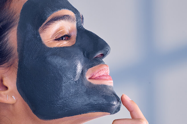 Huidspecialisten waarschuwen: 'Dit gezichtsmasker trekt de beschermlaag van je huid'