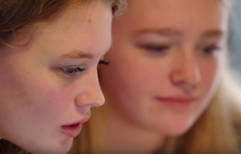 Aangrijpende documentaire legt vreselijke ziekte van de zusjes Lotte en Roos vast