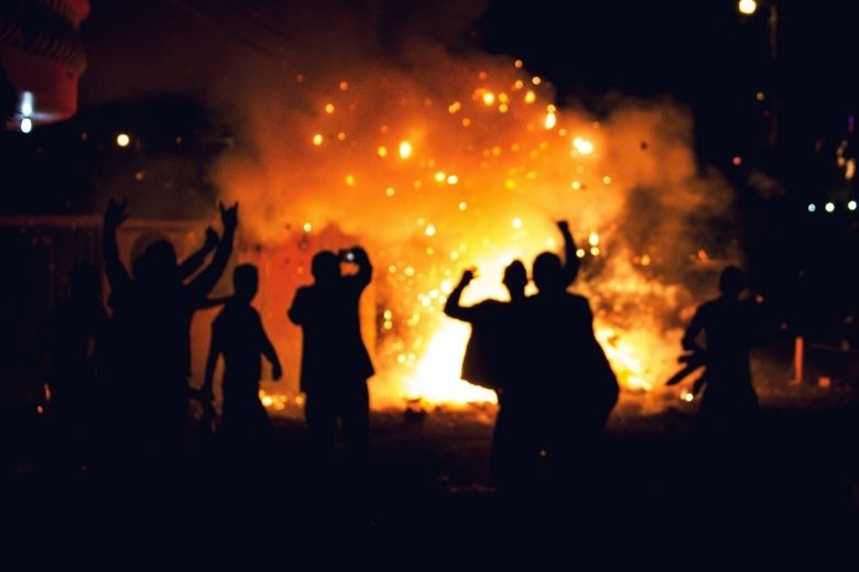 Opnieuw onrustig: gisteravond weer rellen in meerdere steden