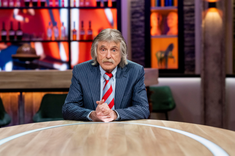 Johan Derksen haalt uit naar Jinek: 'Wat ben je toch een eng mens'
