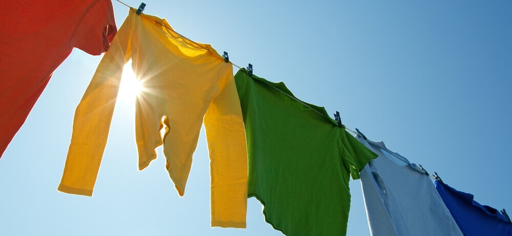 Zo voorkom je dat je kleding hun kleur niet verliest! Simpel, eenvoudig en spotgoedkoop!