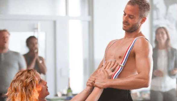De nieuwe film van Jim Bakkum valt in de smaak bij het Amerikaanse publiek: "Marry me, hot guy!"
