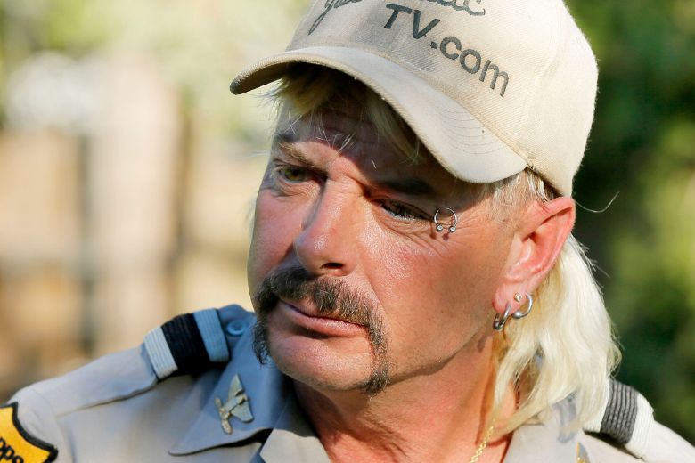 Wacht, wat? Joe Exotic doet gooi naar presidentschap vanuit cel