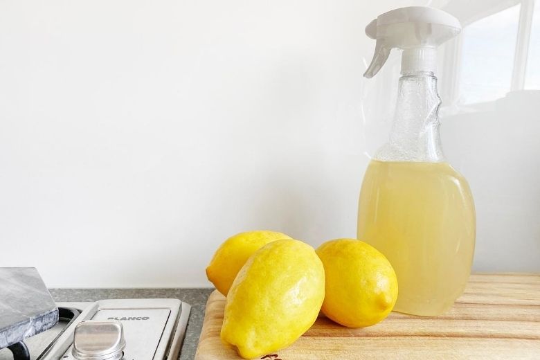 Déze vier dingen mag je absoluut niet schoonmaken met azijn