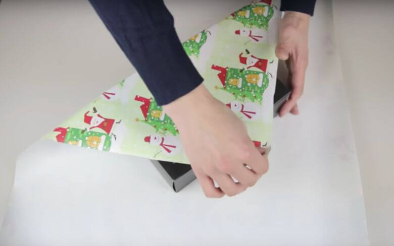 Kersthack: zo pak je een cadeautje in 30 seconden in zónder plakband!