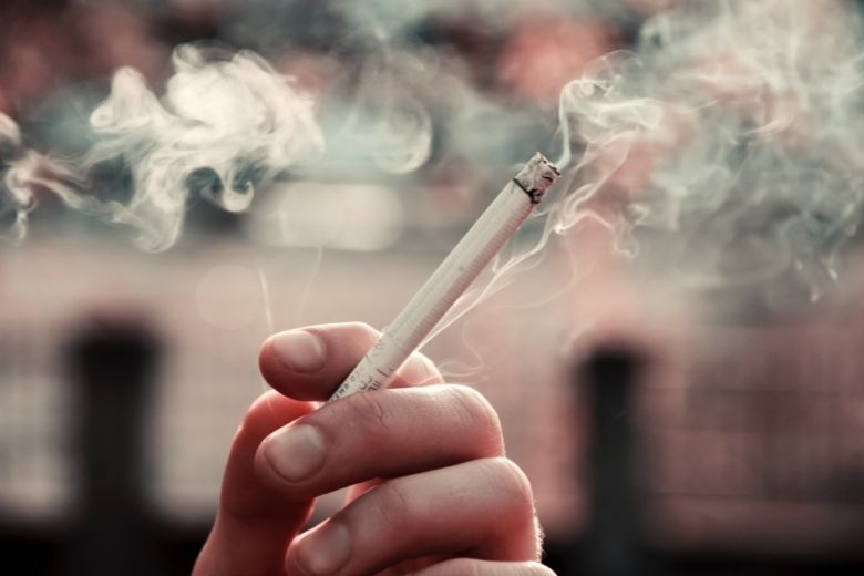 Helft van Nederlanders is voor verbod op sigarettenverkoop