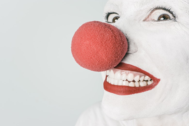 Cheyenne (16) valt van scooter en raakt zwaargewond na zien killerclown