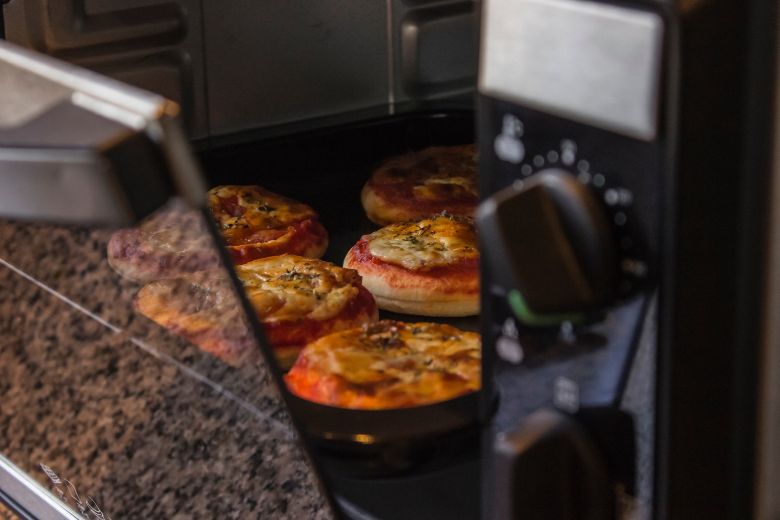 Oeh! Bij Action scoor je nu deze spotgoedkope retro mini oven