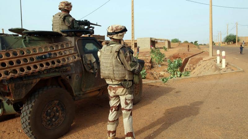 Twee Nederlandse militairen van 24 en 29 jaar zijn woensdag omgekomen tijdens een training in Mali.