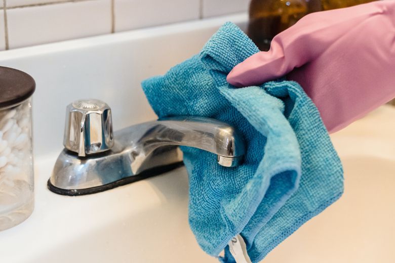 Zo vaak moet je je voegen in de badkamer eigenlijk schoonmaken