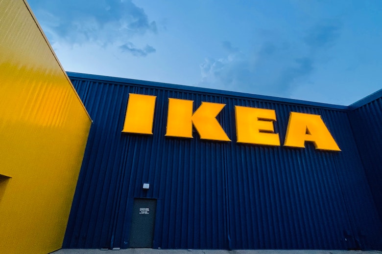 Bizarre beelden uit Shanghai: IKEA-shoppers ingesloten vanwege corona