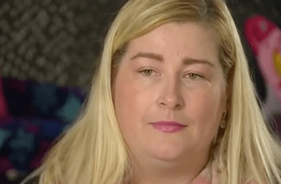 Ehm, huh? Deze vrouw werd zwanger van één kindje, maar beviel van twee! Rara hoe kan dat?