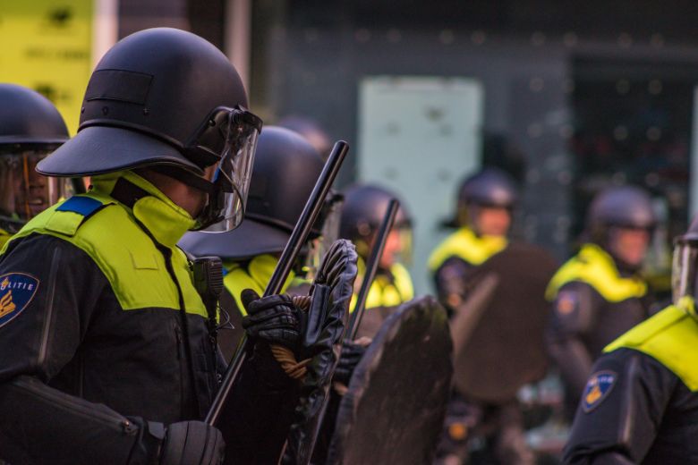 Feest en rellen na WK-winst Marokko