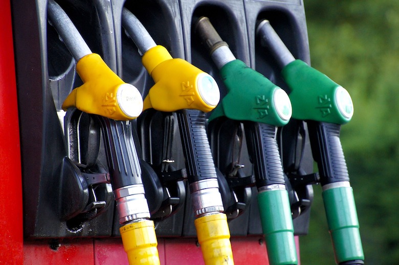 Benzine onder 2 euro is verleden tijd: brandstofprijzen breken record