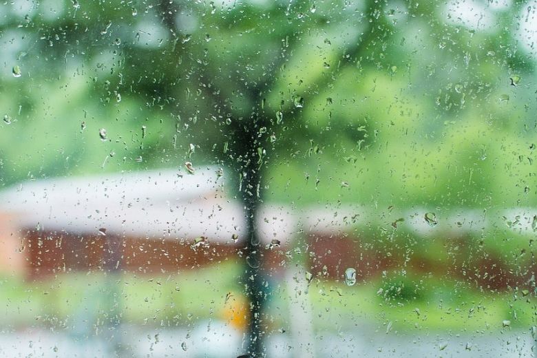 Op vakantie in eigen land? Bereid je voor op een flinke bak regen