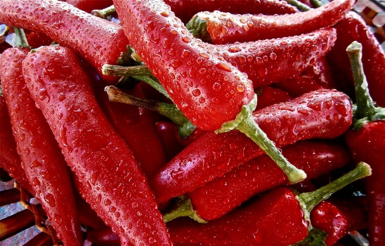 Weetje: dit is waarom je een loopneus hebt als je pittig eten eet