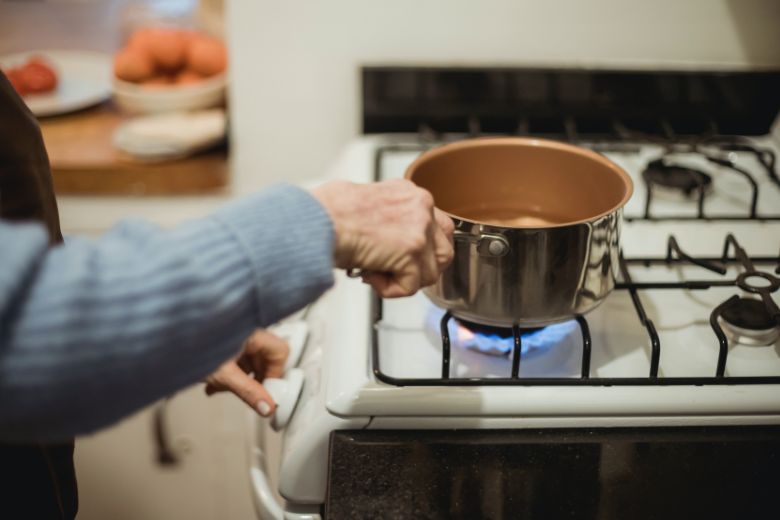 Kabinet helpt mensen die energierekening niet kunnen betalen