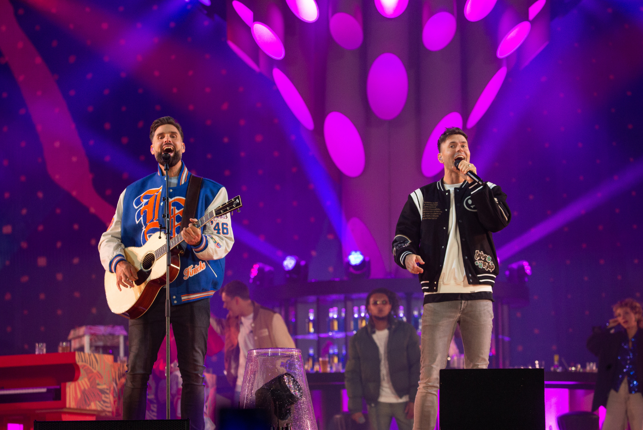 Nick en Simon blikken terug op eerste album