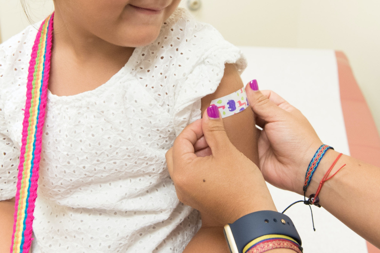 Gezondheidsraad wil kinderen boven 12 met medisch risico vaccineren