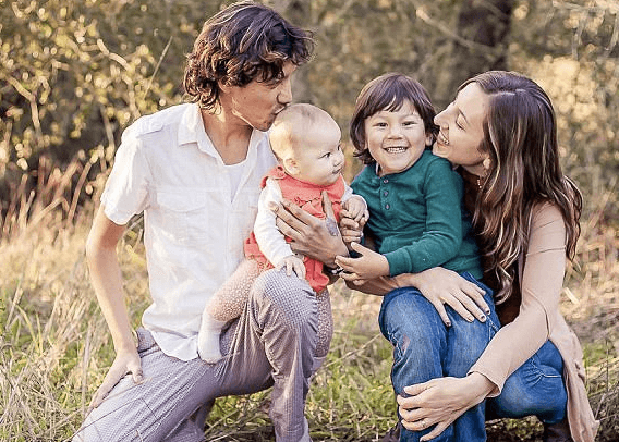 Camila eet maar DRIE keer per week: “Tijdens zwangerschap voedde ik mijn baby met mijn liefde”