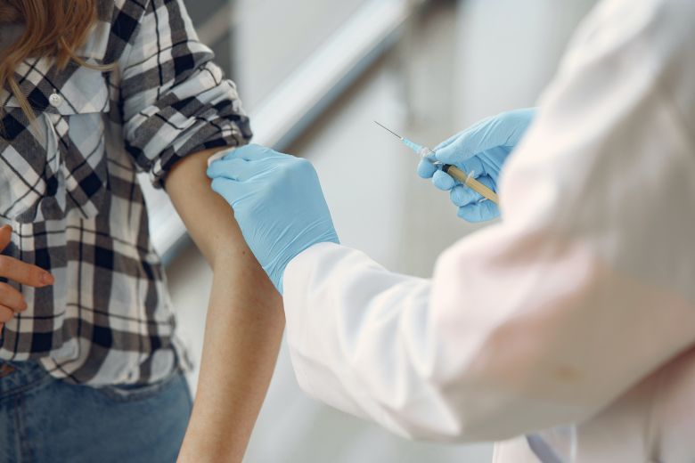 Herhaalprik: helft volwassenen in Nederland wil de vaccinatie niet