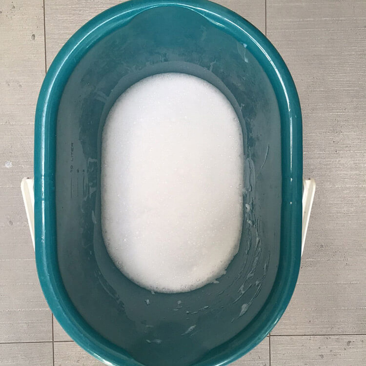 Wil je graag geld besparen? Maak dan gewoon zelf je wasmiddel. Dit recept voor vloeibaar wasmiddel wil je hebben!