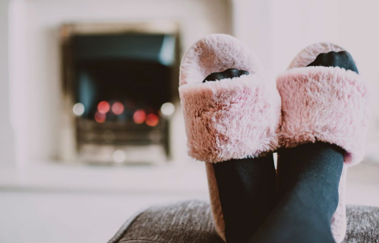4 manieren om je voeten warm te houden